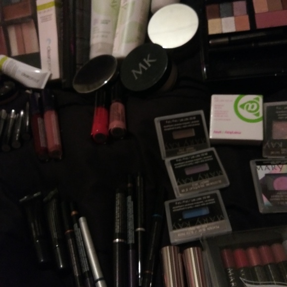 New Mary Kay makeup - Picture 7 of 8